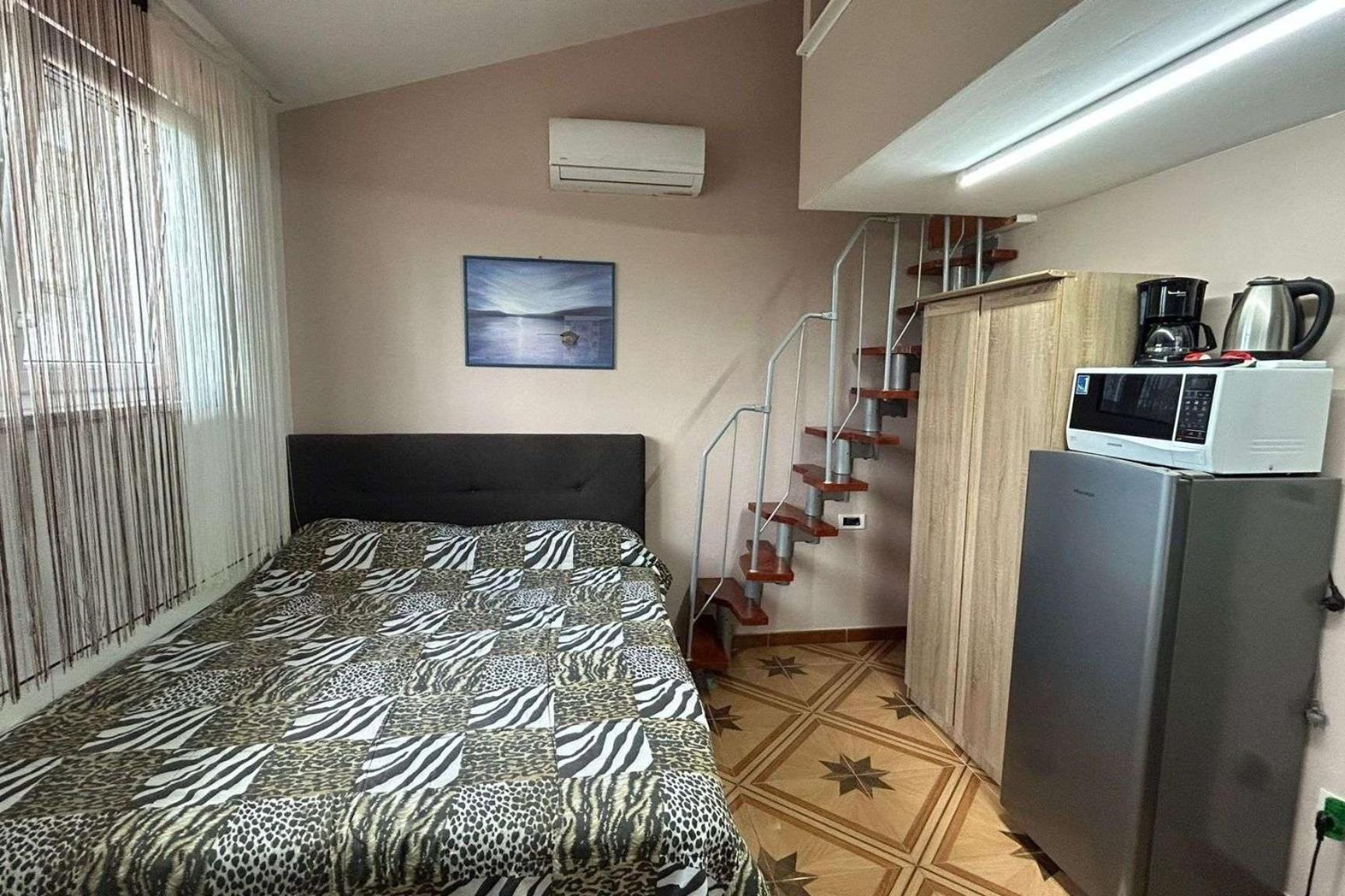 Apartman Family Friendly With A Swimming Pool - 22040 *