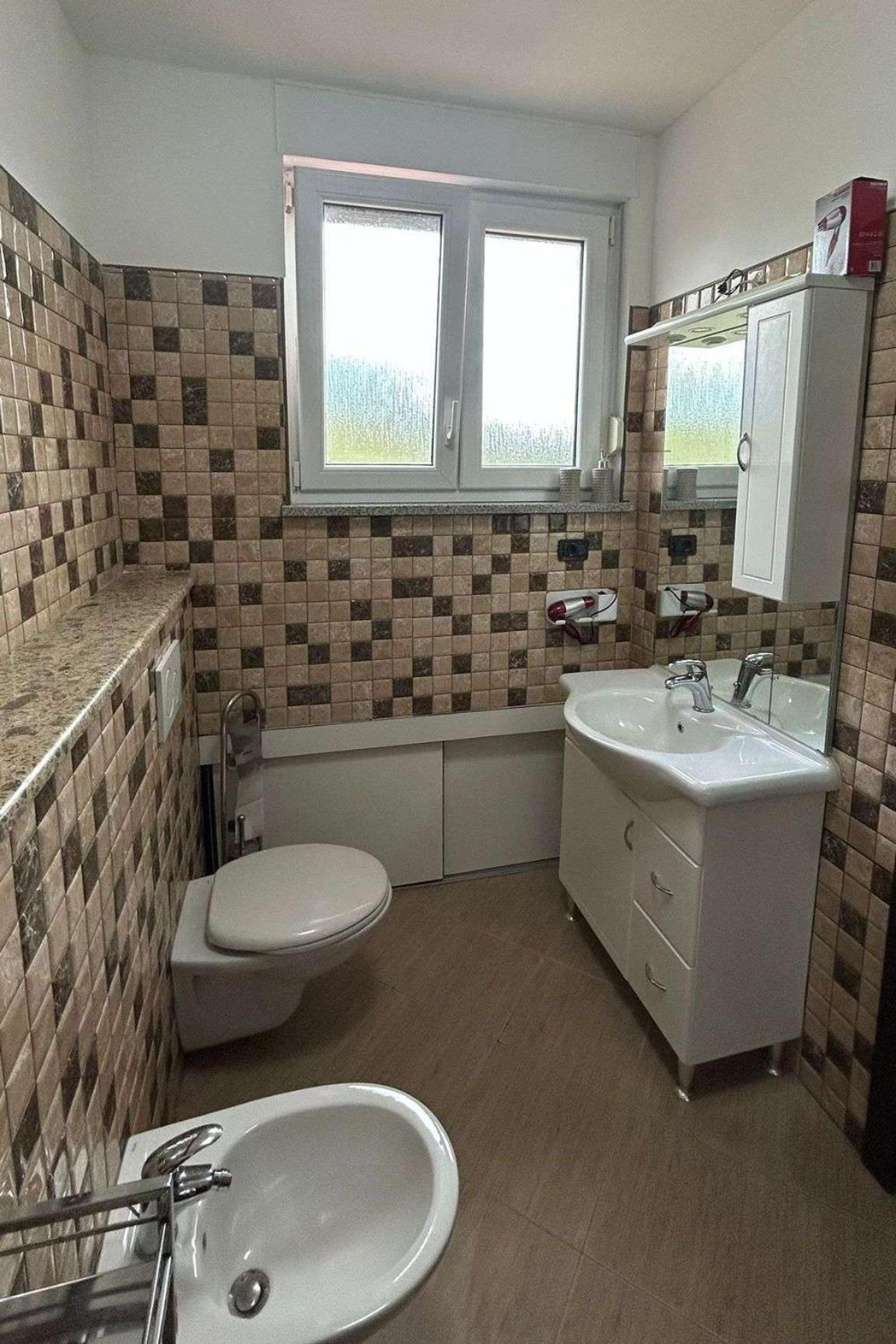 Family Friendly With A Swimming Pool - 22040 *