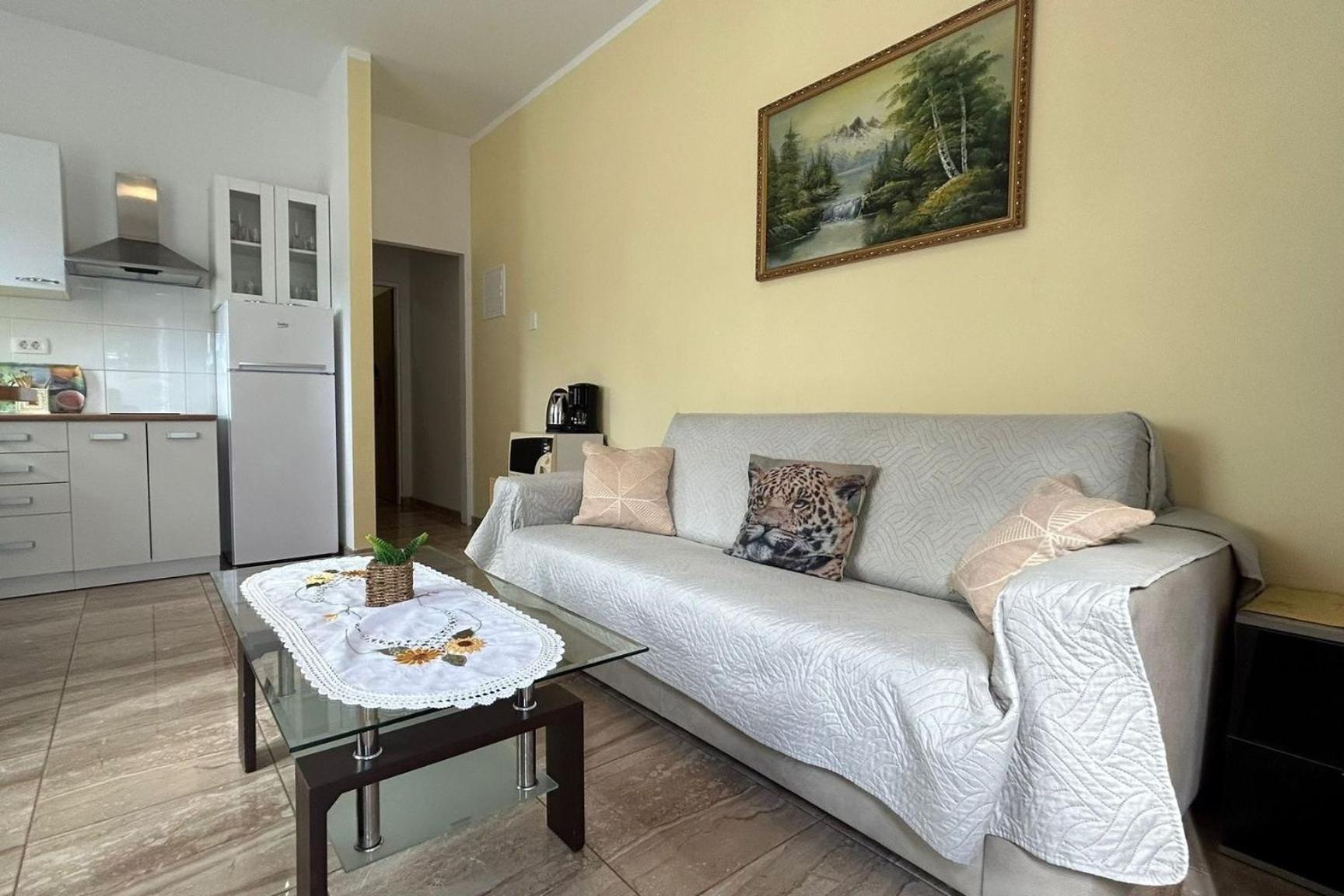 Appartamento Family Friendly With A Swimming Pool - 22040 *