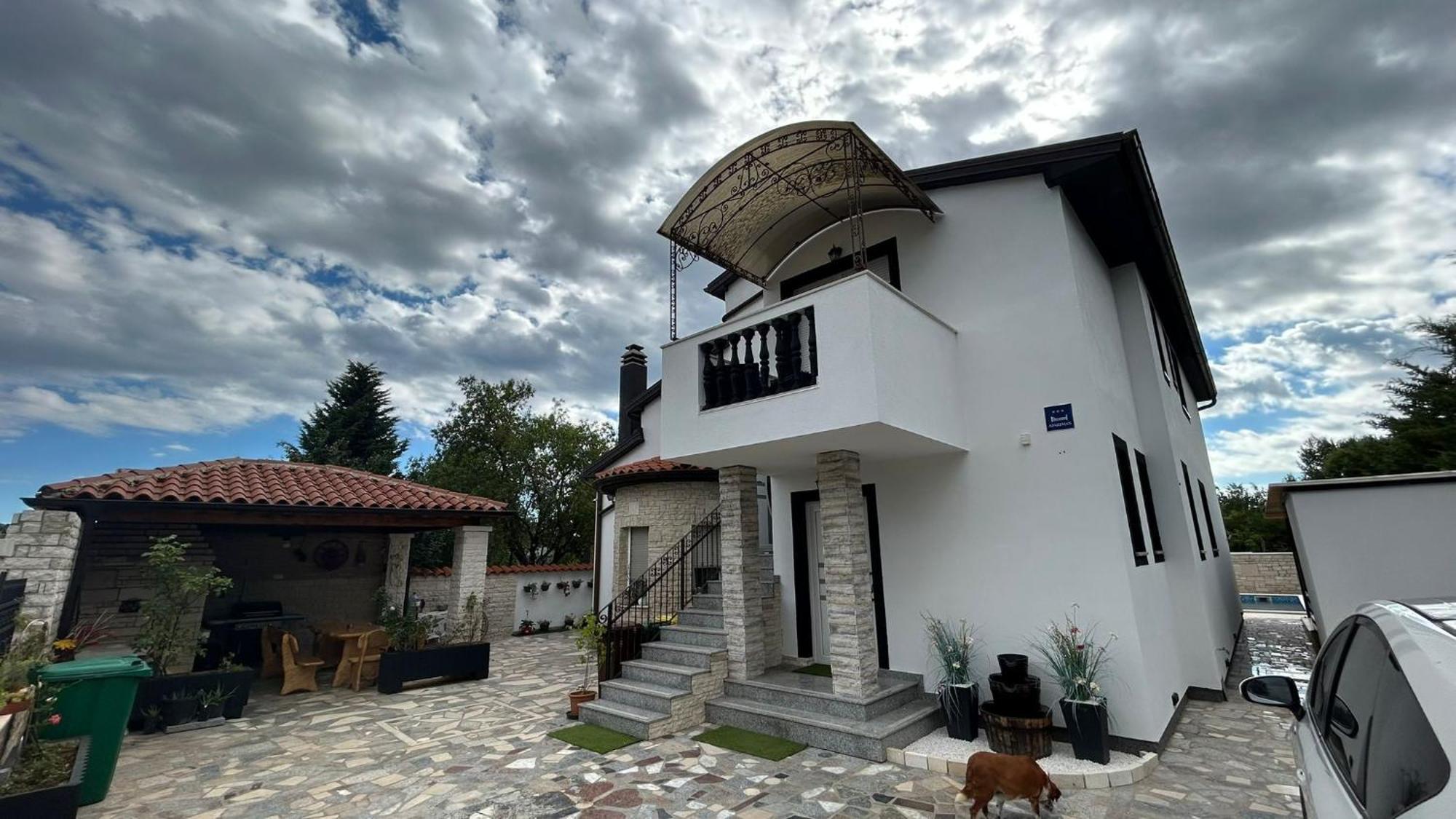 Apartman Family Friendly With A Swimming Pool - 22040